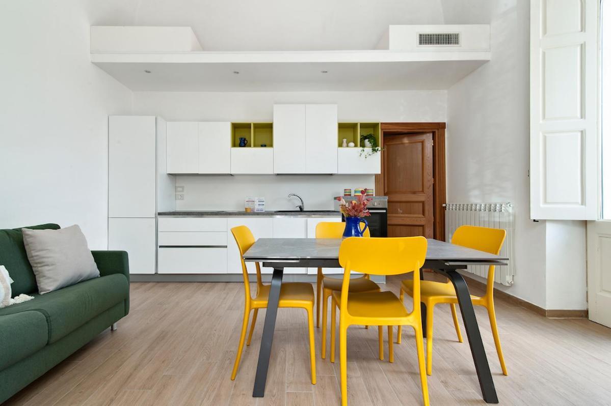 Residence De Franchis - Smart Apartments Lecce Extérieur photo