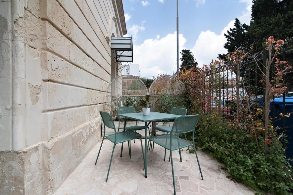 Residence De Franchis - Smart Apartments Lecce Extérieur photo