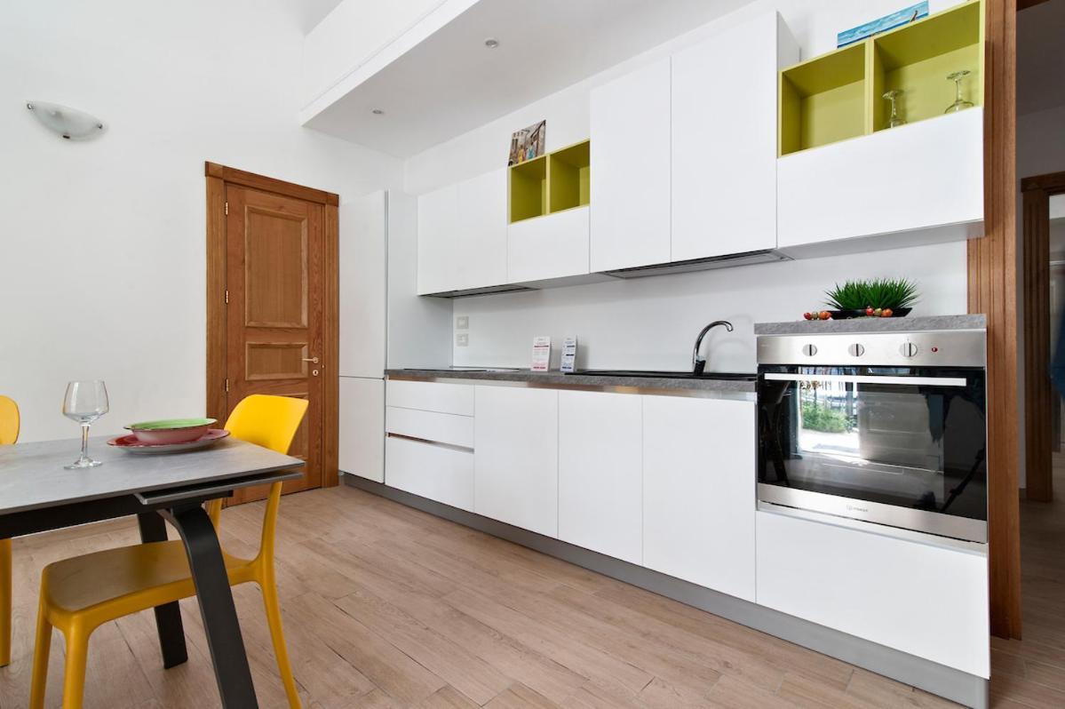 Residence De Franchis - Smart Apartments Lecce Extérieur photo