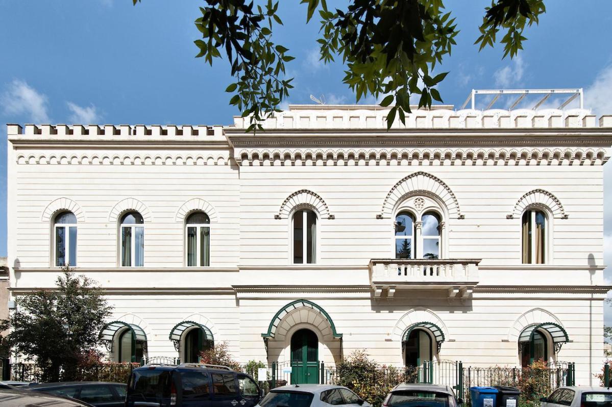 Residence De Franchis - Smart Apartments Lecce Extérieur photo