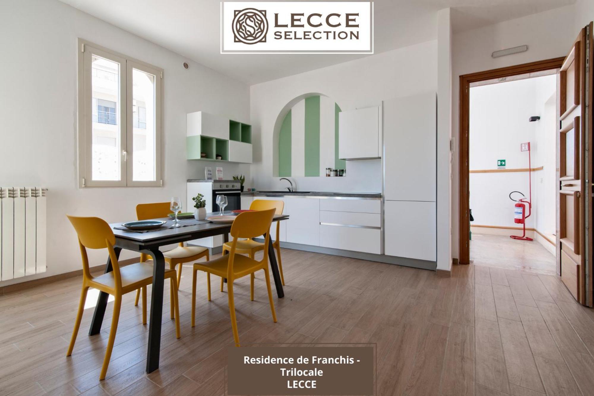 Residence De Franchis - Smart Apartments Lecce Extérieur photo